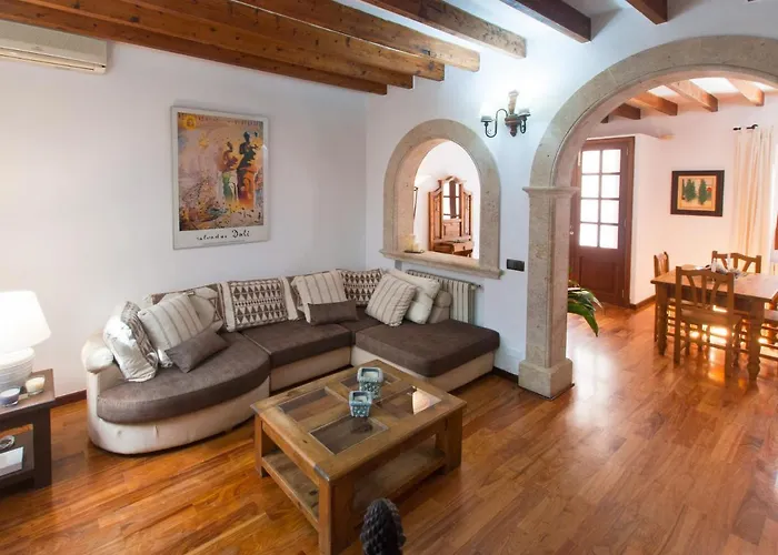 House Es Convent