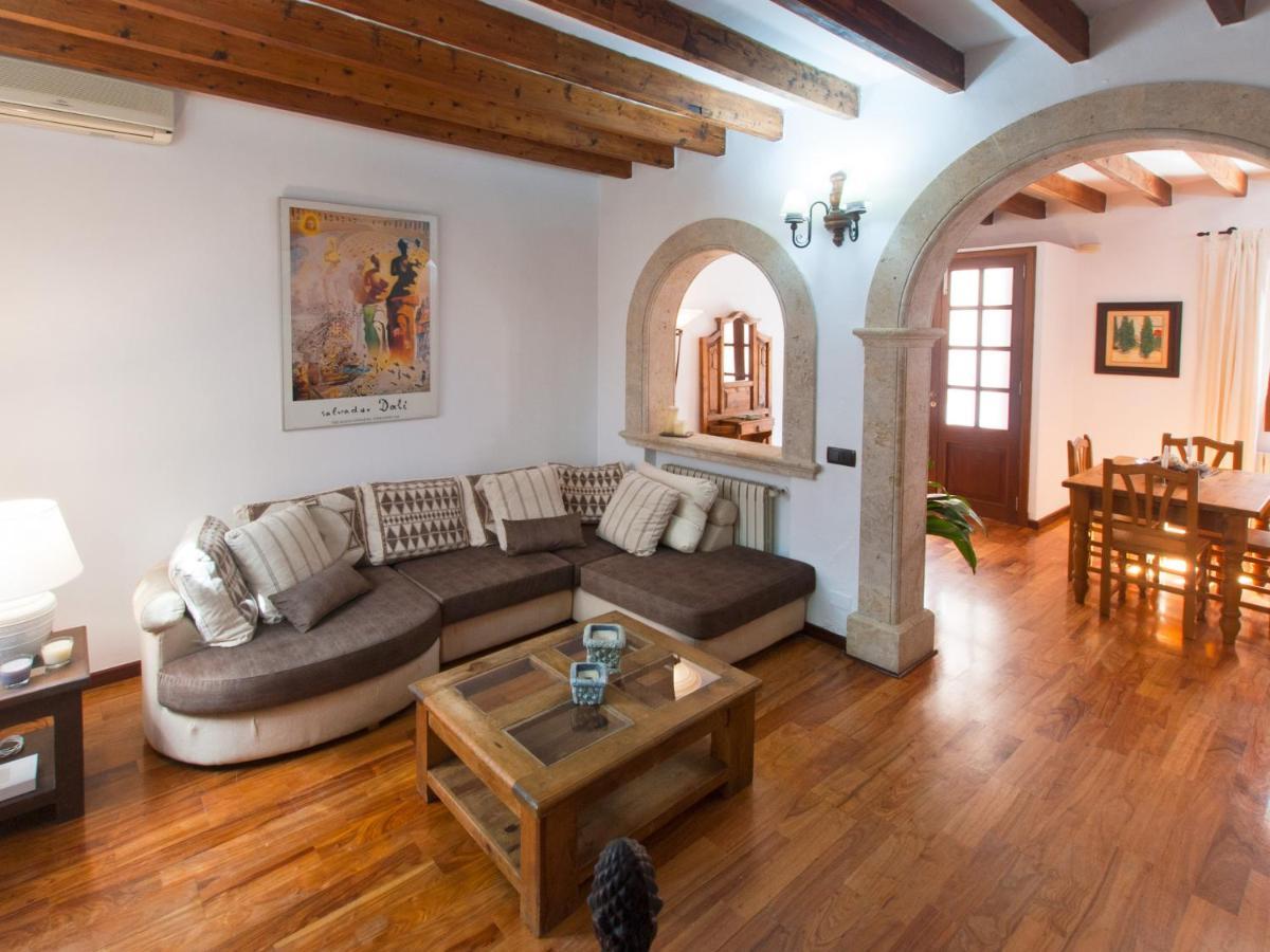 House Es Convent Hébergement de vacances
